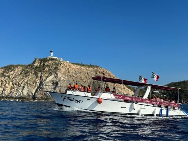 Tour a las Bahías - Image 4